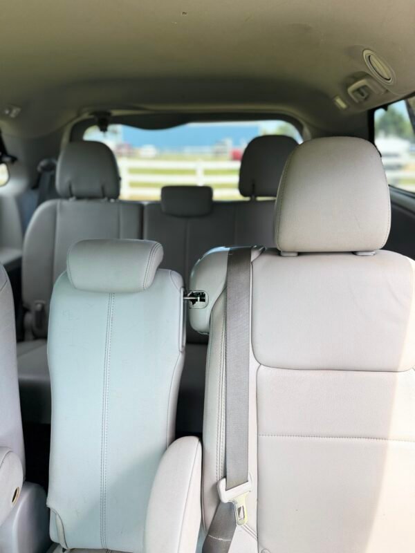 2017 TOYOTA SIENNA XLE | 160K MILES