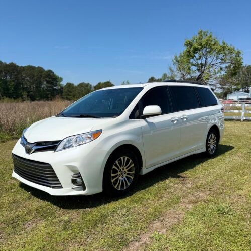 2020 TOYOTA SIENNA XLE | 102