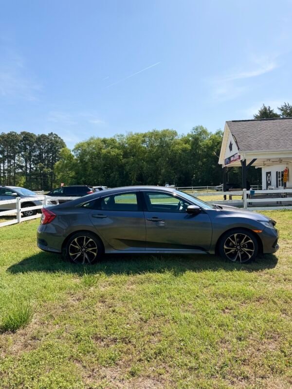 2020 HONDA CIVIC SPORT | 75K millas