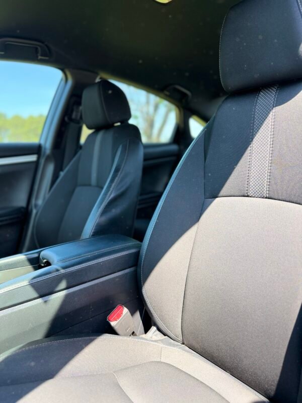 2020 HONDA CIVIC SPORT | 75K millas