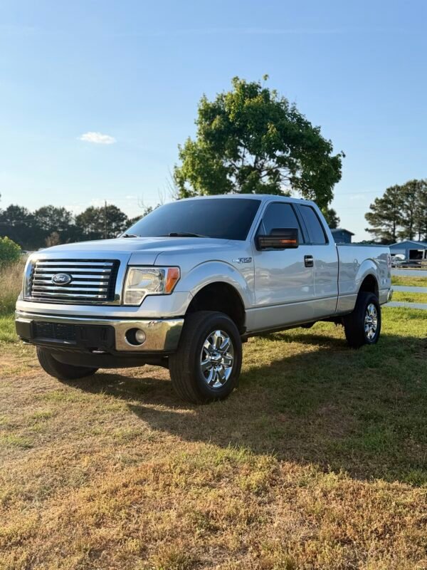 2012 FORD F-150 V8 | 130K MILES