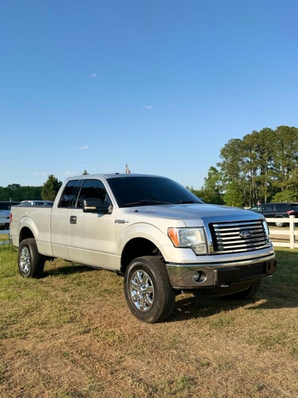 2012 FORD F-150 V8 | 130K MILES