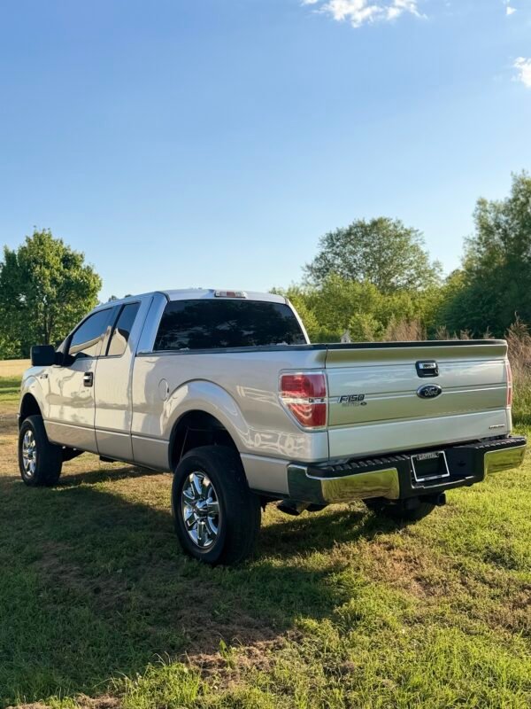 2012 FORD F-150 V8 | 130K MILES