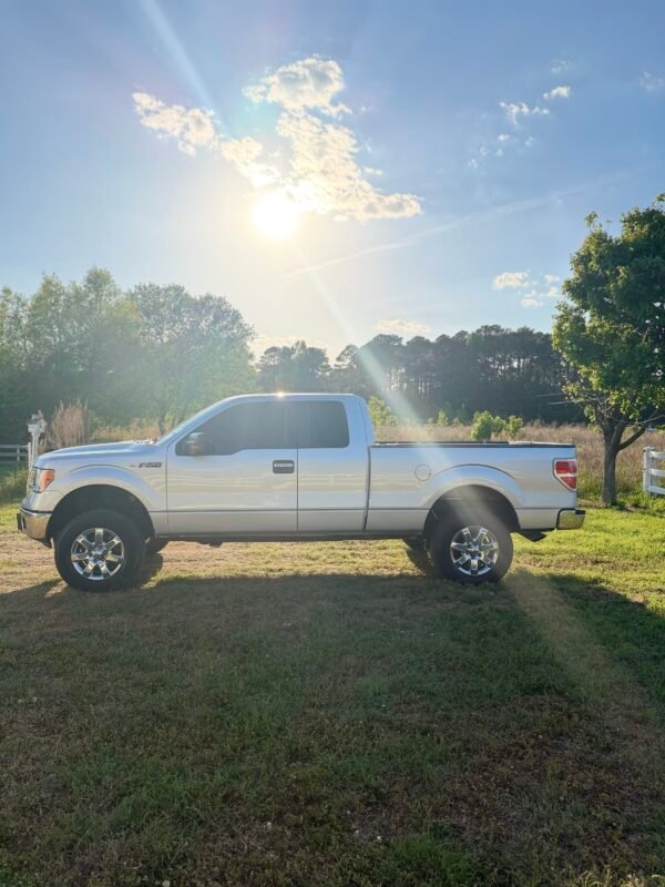 2012 FORD F-150 V8 | 130K MILES