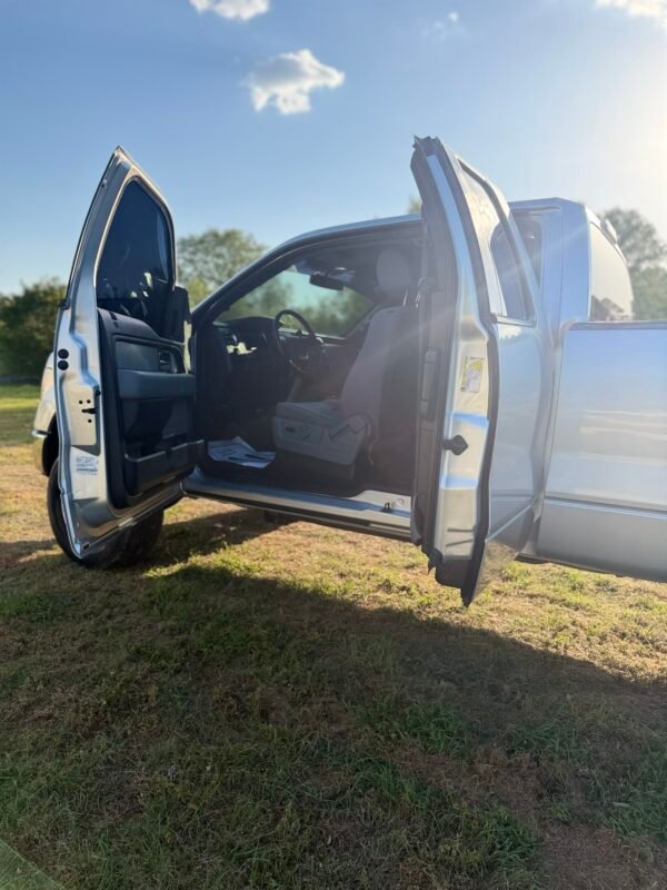 2012 FORD F-150 V8 | 130K MILES