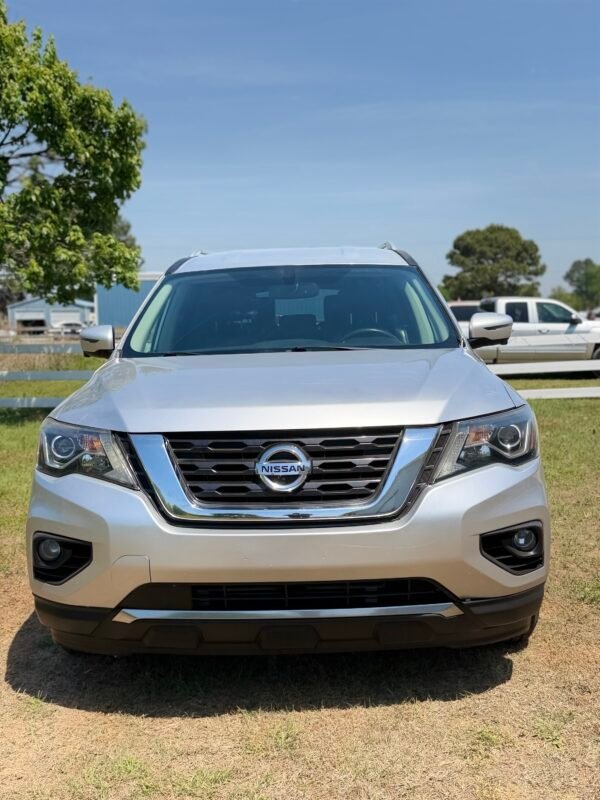 2020 NISSAN PATHFINDER SL | 120K MILES