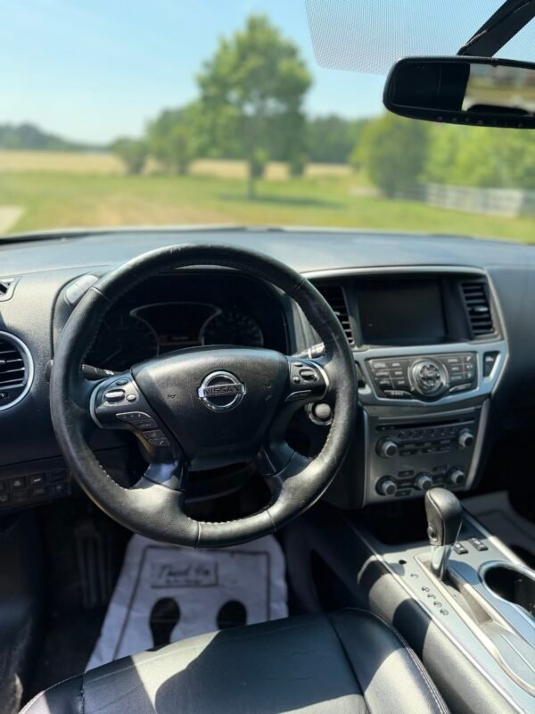 2020 NISSAN PATHFINDER SL | 120K MILES