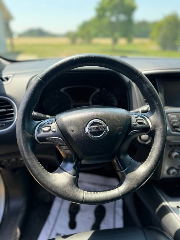 2020 NISSAN PATHFINDER SL | 120K MILES