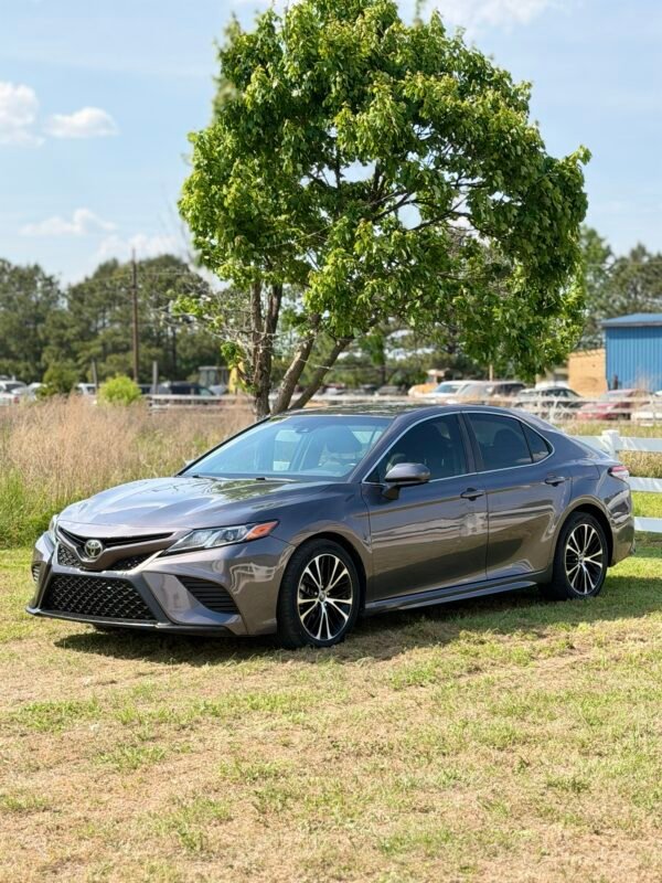 2018 TOYOTA CAMRY | 99K MILES