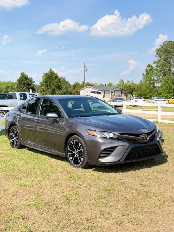 2018 TOYOTA CAMRY | 99K MILES