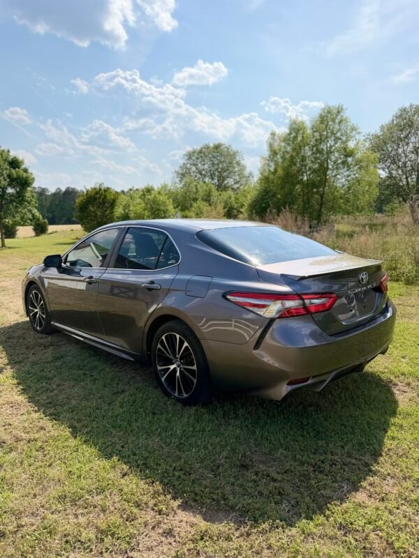 2018 TOYOTA CAMRY | 99K MILES