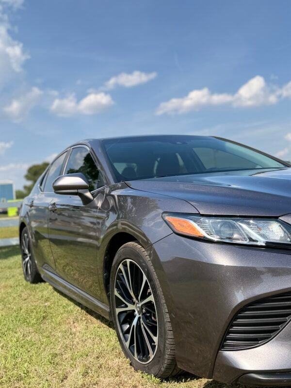 2018 TOYOTA CAMRY | 99K MILES