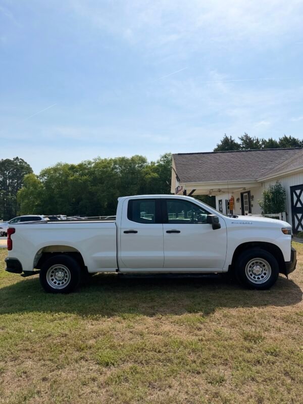 2019 CHEVY SILVERADO WORK TRUCK | 98K MILES