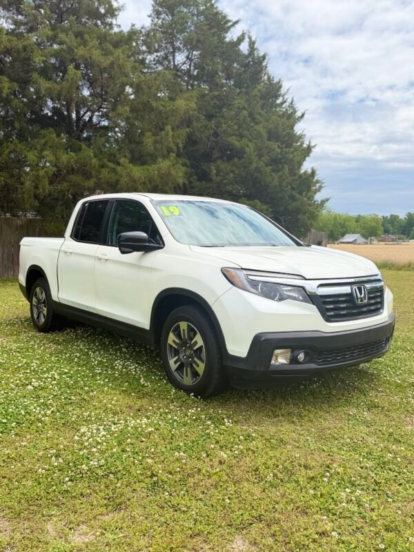 2019 HONDA RIDGELINE | 59K  MILES