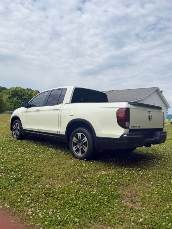 2019 HONDA RIDGELINE | 59K  MILES