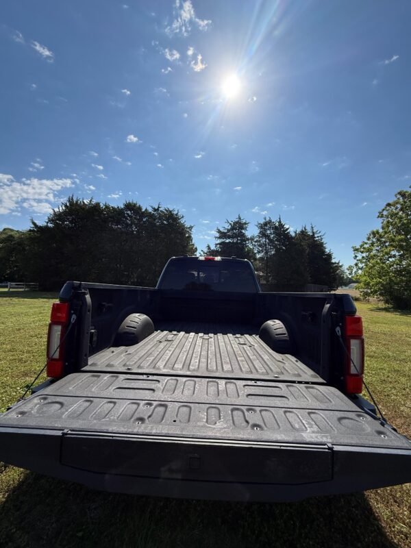 948870de-807a-4328-b05b-031ea946e6a5-2 2022 FORD F-350 SUPER DUTY LARIAT CREW CAB | 94K MILES