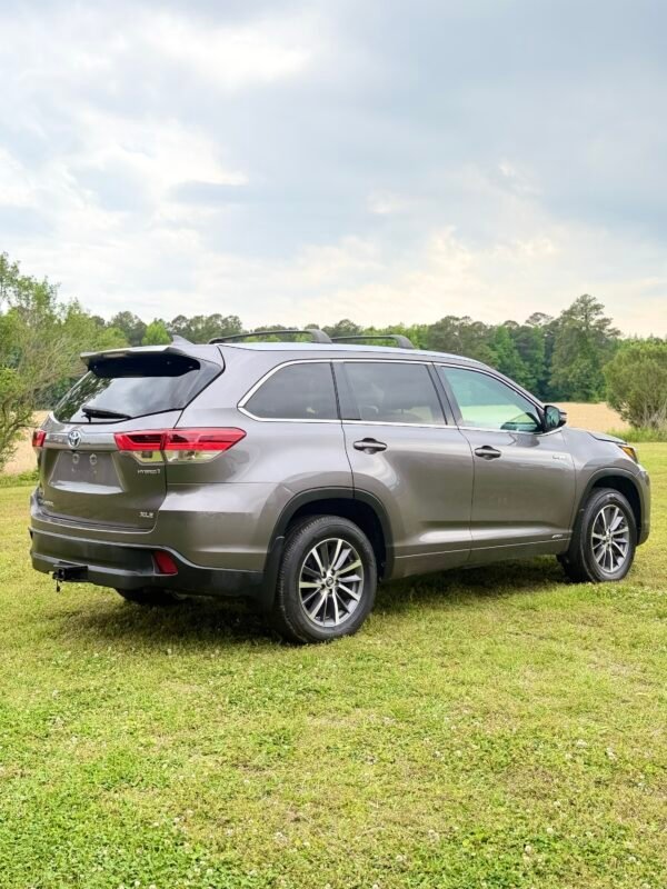 2018 TOYOTA HIGHLANDER HYBRID XLE AWD | 127K MILES