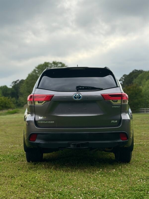 2018 TOYOTA HIGHLANDER HYBRID XLE AWD | 127K MILES