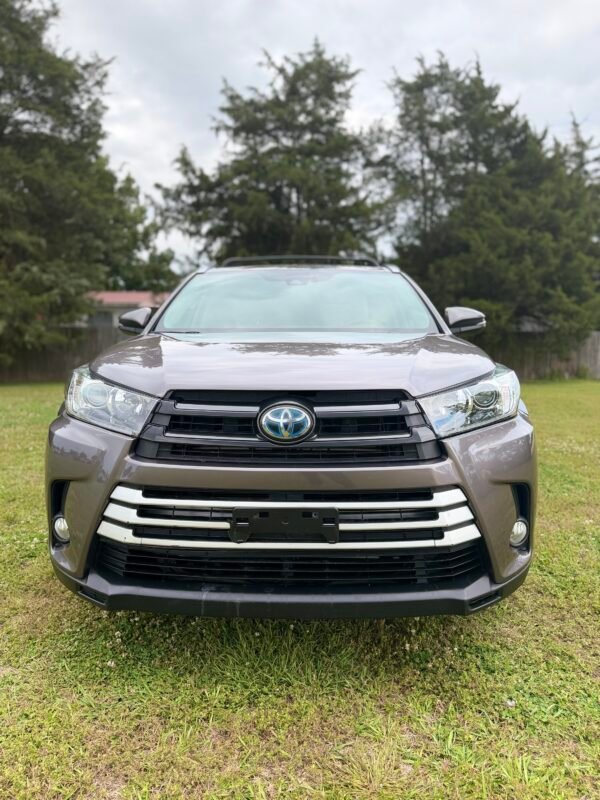 2018 TOYOTA HIGHLANDER HYBRID XLE AWD | 127K MILES