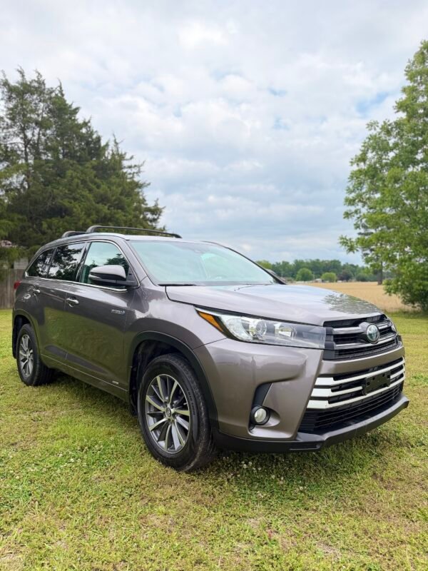 2018 TOYOTA HIGHLANDER HYBRID XLE AWD | 127K MILES