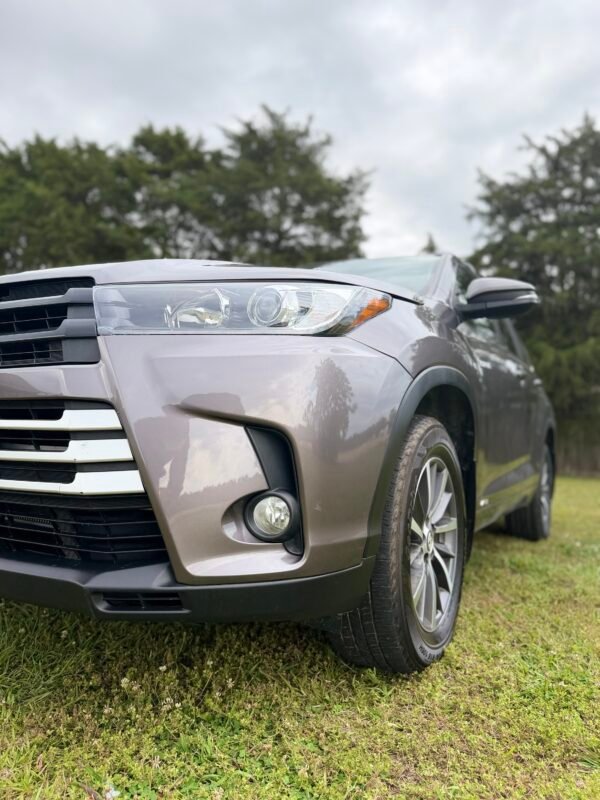 2018 TOYOTA HIGHLANDER HYBRID XLE AWD | 127K MILES