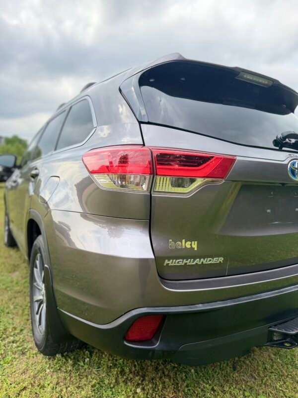 2018 TOYOTA HIGHLANDER HYBRID XLE AWD | 127K MILES