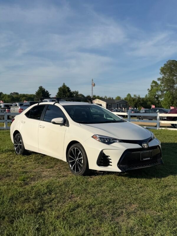 2017 TOYOTA COROLLA SE | 73K MILES