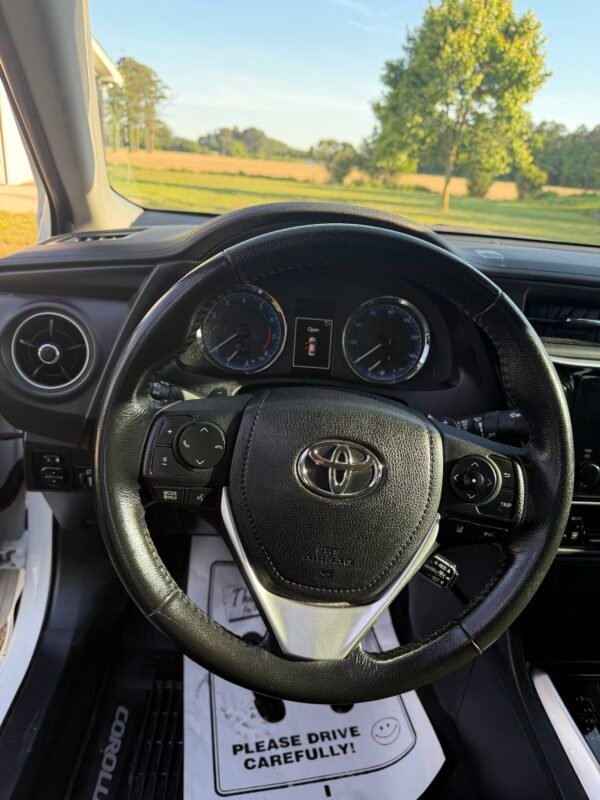2017 TOYOTA COROLLA SE | 73K MILES