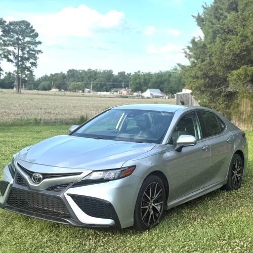 2021 TOYOTA CAMRY SE AWD 80 K MILLAS