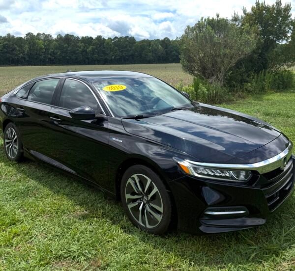 2019 HONDA ACCORD HYBRIDO 130 K MILLAS
