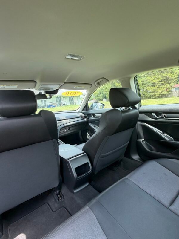 2019 HONDA ACCORD HYBRIDO 130 K MILLAS