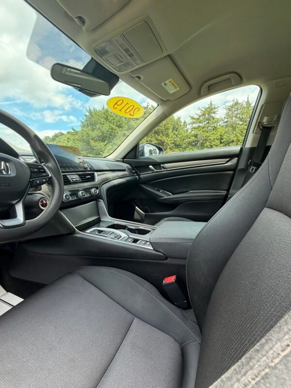 2019 HONDA ACCORD HYBRIDO 130 K MILLAS