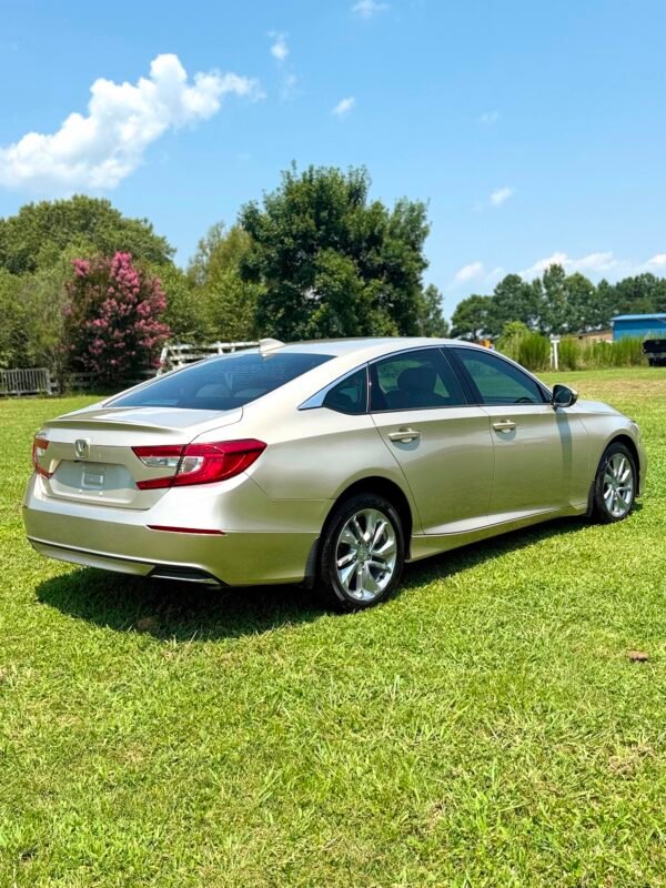 2018 Honda Accord LX Sedan 133 K Millas