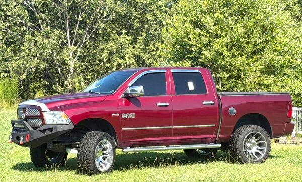 2017 RAM 1500 EXPRESS RWD 83 K MILES