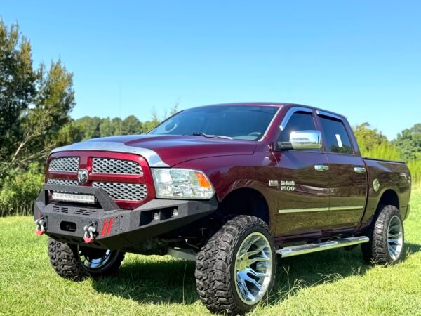 2017 RAM 1500 EXPRESS RWD 83 K MILES