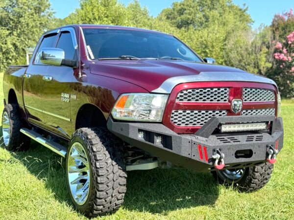 2017 RAM 1500 EXPRESS RWD 83 K MILES