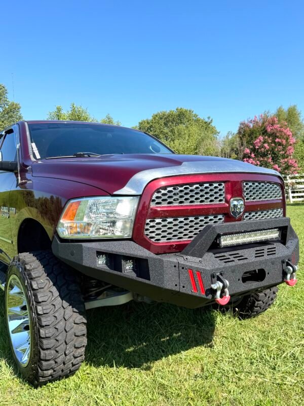 2017 RAM 1500 EXPRESS RWD 83 K MILES
