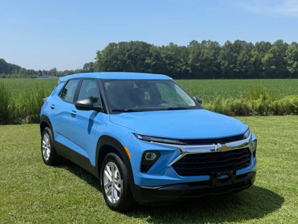 2024 CHEVROLET TRAILBLAZER LS 22 K MILES
