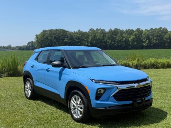 2024 CHEVROLET TRAILBLAZER LS 22 K MILES