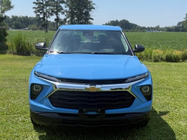 2024 CHEVROLET TRAILBLAZER LS 22 K MILES