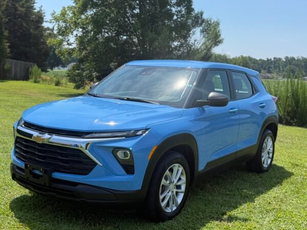 2024 CHEVROLET TRAILBLAZER LS 22 K MILES