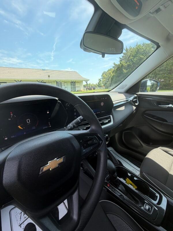 2024 CHEVROLET TRAILBLAZER LS 22 K MILES