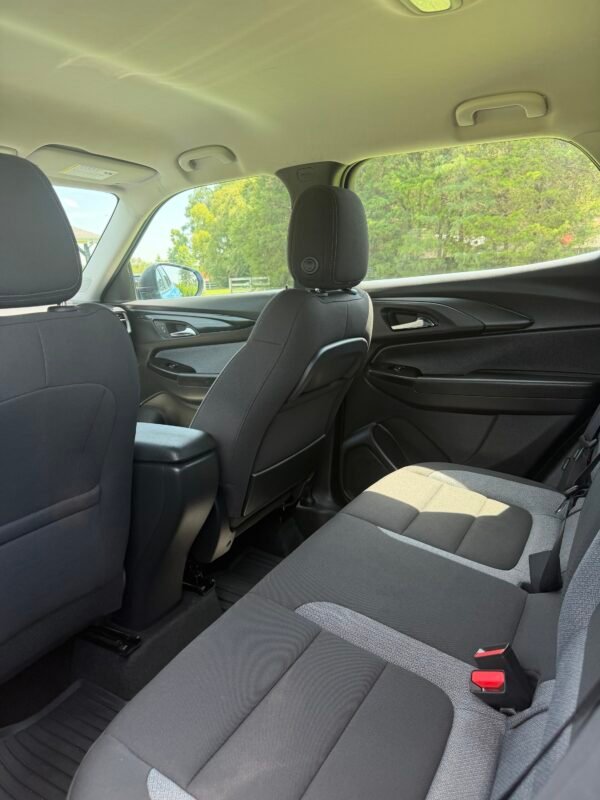 2024 CHEVROLET TRAILBLAZER LS 22 K MILES