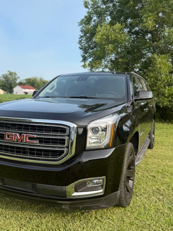 2019 GMC YUKON XL SLE 69 K MILLAS