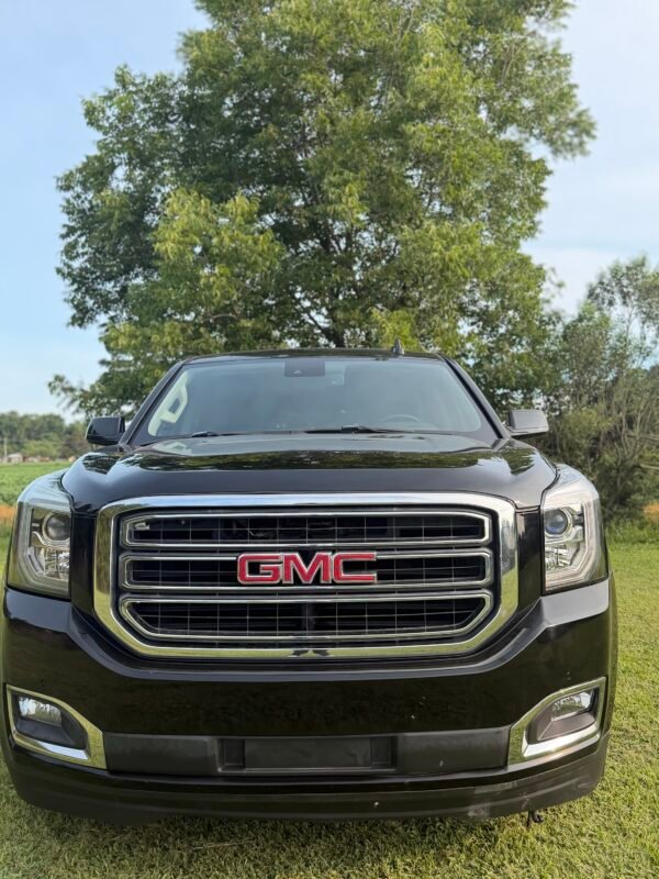 2019 GMC YUKON XL SLE 69 K MILLAS