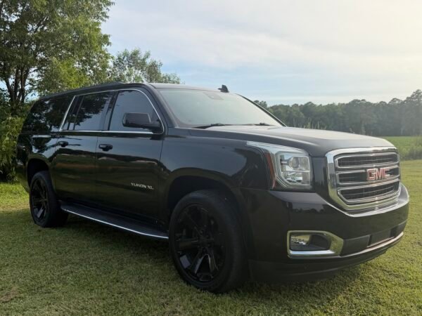 2019 GMC YUKON XL SLE 69 K MILLAS