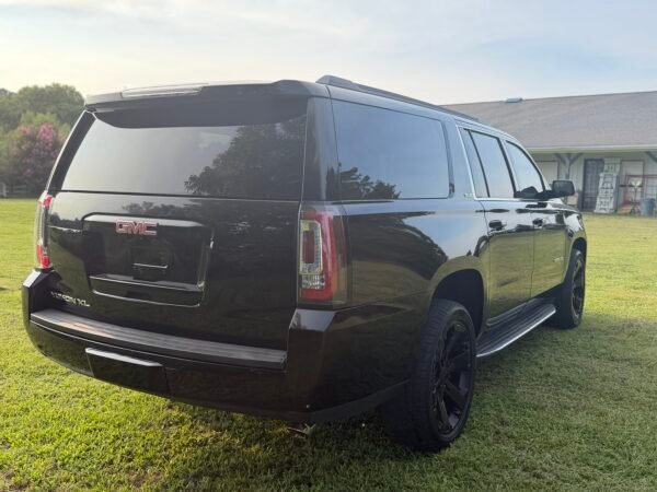 2019 GMC YUKON XL SLE 69 K MILLAS