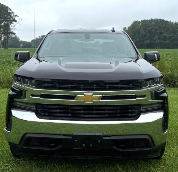 2020 CHEVROLET SILVERADO K1500 LT 105 K MILLAS