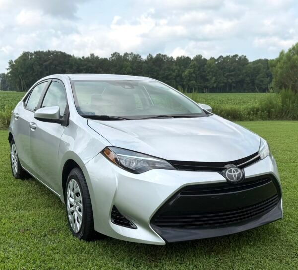 2018 TOYOTA COROLLA LE 92 K MILLAS