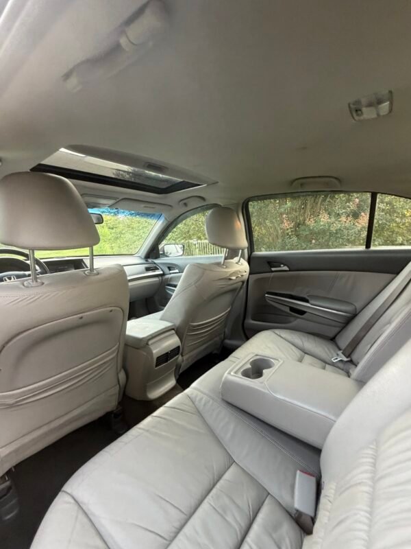 2010 HONDA ACCORD LX CON 153 MIL MILLAS
